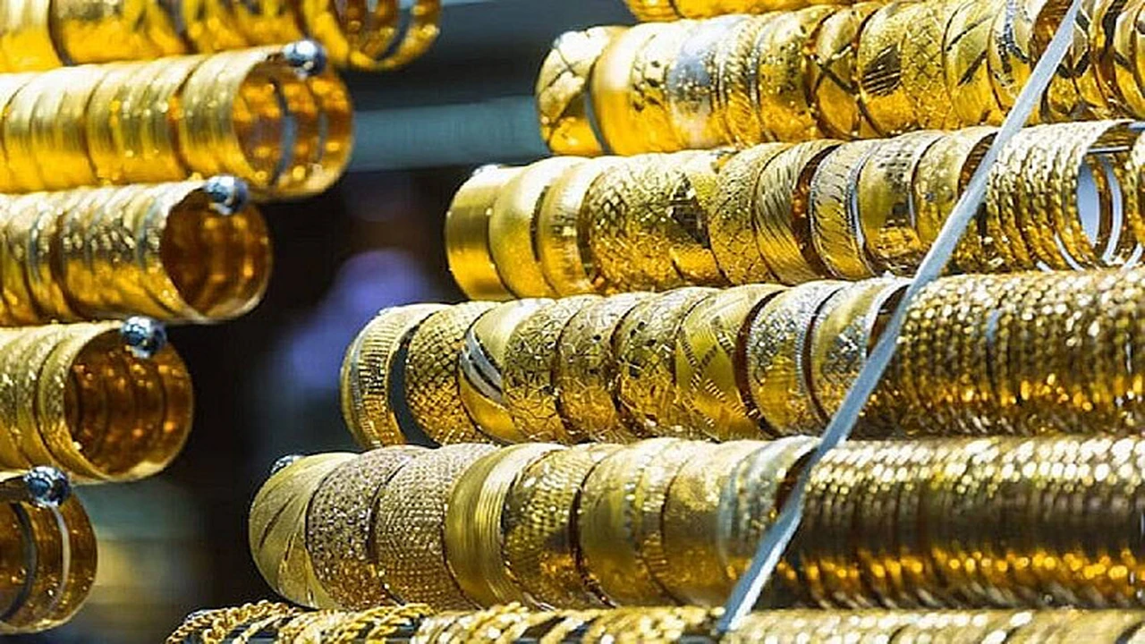 تراجع مفاجئ يضرب أسعار الذهب في مصر مع بداية تعاملات الثلاثاء 3 مارس